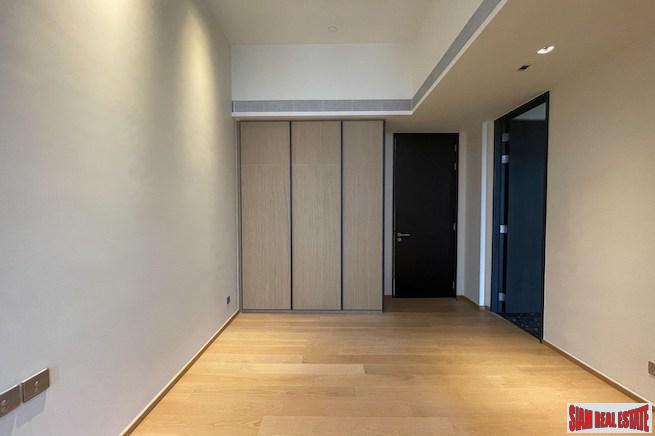 Beatniq Sukhumvit 32 | Two Bedroom + 1 Study room Condo for Rent with Unblocked City Views in Thong Lo
