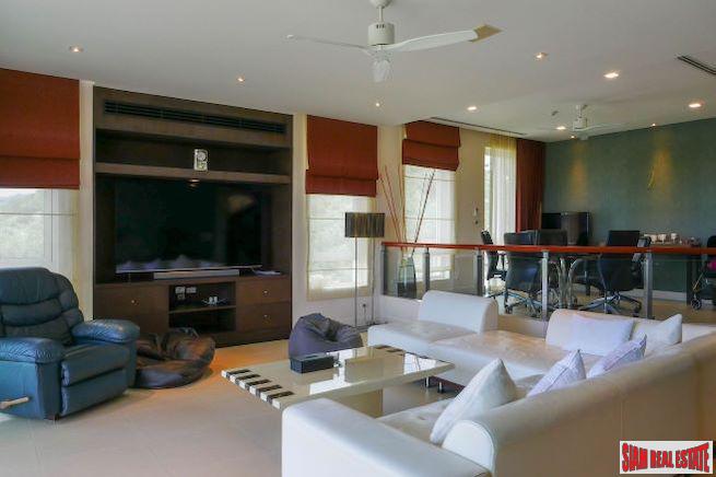 Layan Garden | Amazing Penthouse Condominium with SeaViews and Excellent Facilities For Sale