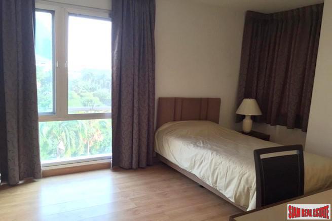 Silom Grand Terrace | Extra Large Two Bedroom Condo for Rent Near BTS Silom-9