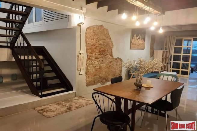 Charming Two Bedroom, Two Storey House for Rent Near BTS Chit Lom | Pet Friendly!
