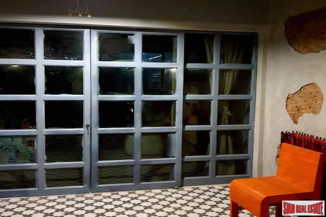 Charming Two Bedroom, Two Storey House for Rent Near BTS Chit Lom | Pet Friendly!