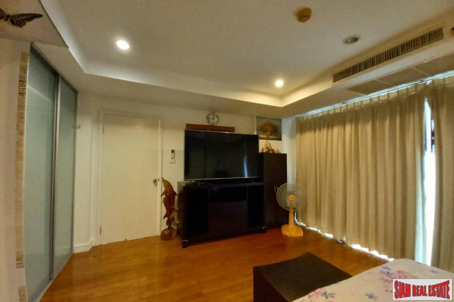 Bel Air Condominium | Huge 149 sqm Two Bedroom Condo with Partial Sea Views from the Balcony for Sale in Ao Makham