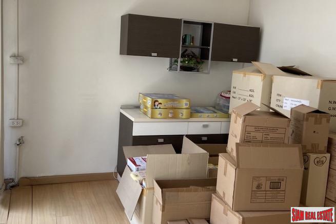 Spacious Three Bedroom, Three Storey House for Rent only 800 Meters from BTS Ekkamai