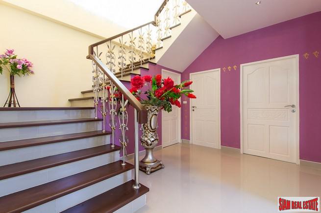 Platinum Residence | Bright & Spacious Five Bedroom Pool Villa for Sale in a Gated Rawai Complex-12