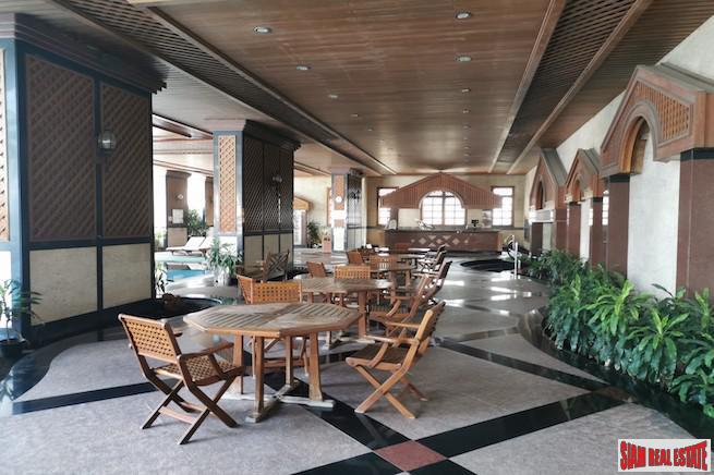 Las Colinas | Elegant & Spacious Two Bedroom Condo for Rent in Asoke