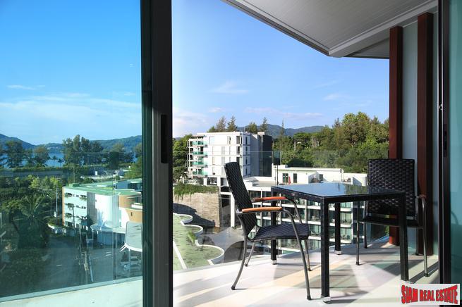 Absolute Twin Sands | Fantastic One Bedroom Penthouse with 180 Degree Sea Views for Sale in Patong-3