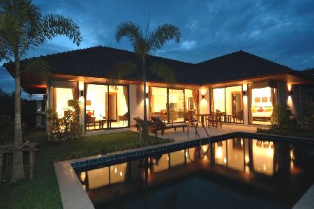 Rawai Villas | Contemporary 2 Bedroom Pool Villa for Rent in Rawai