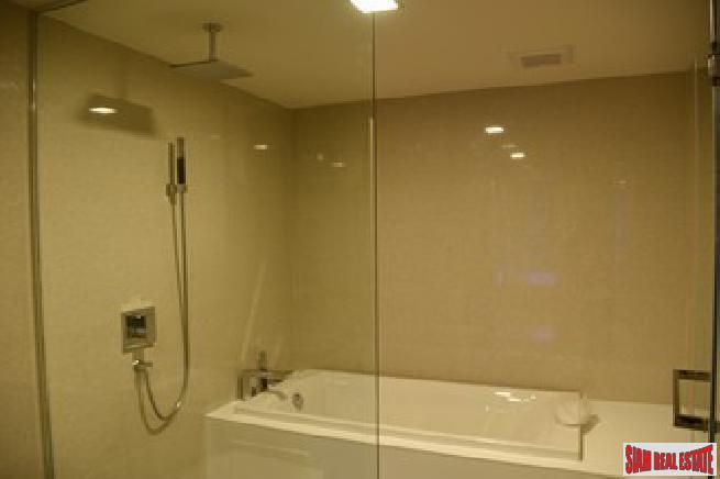 The VISCAYA Private Residence, 2 bedrooms+ 1 Study room, 3 bathrooms Apartment with 150 Sq.m.