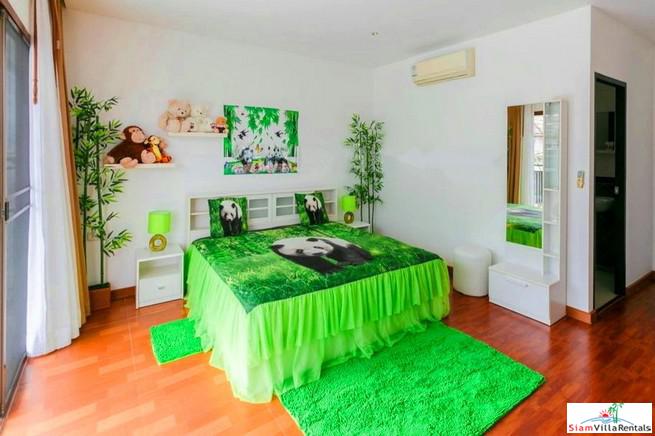 Three Bedroom Pool Villa in Quiet Residential Area near Laguna