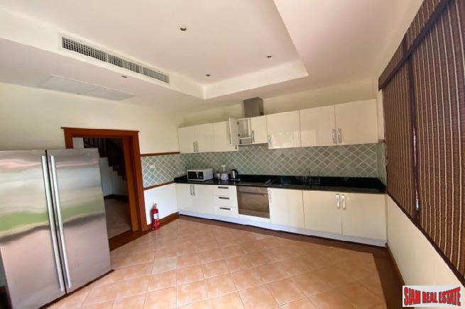 Contemporary three-bedroom villa with private pool in Laguna